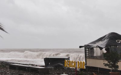 Kerugian rumah mepet laut yang perlu Anda ketahui